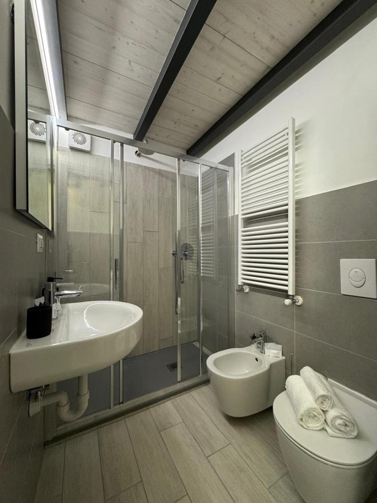 Apartment Eclipse, 300mt Dalla Stazione Di Porta Susa - Living